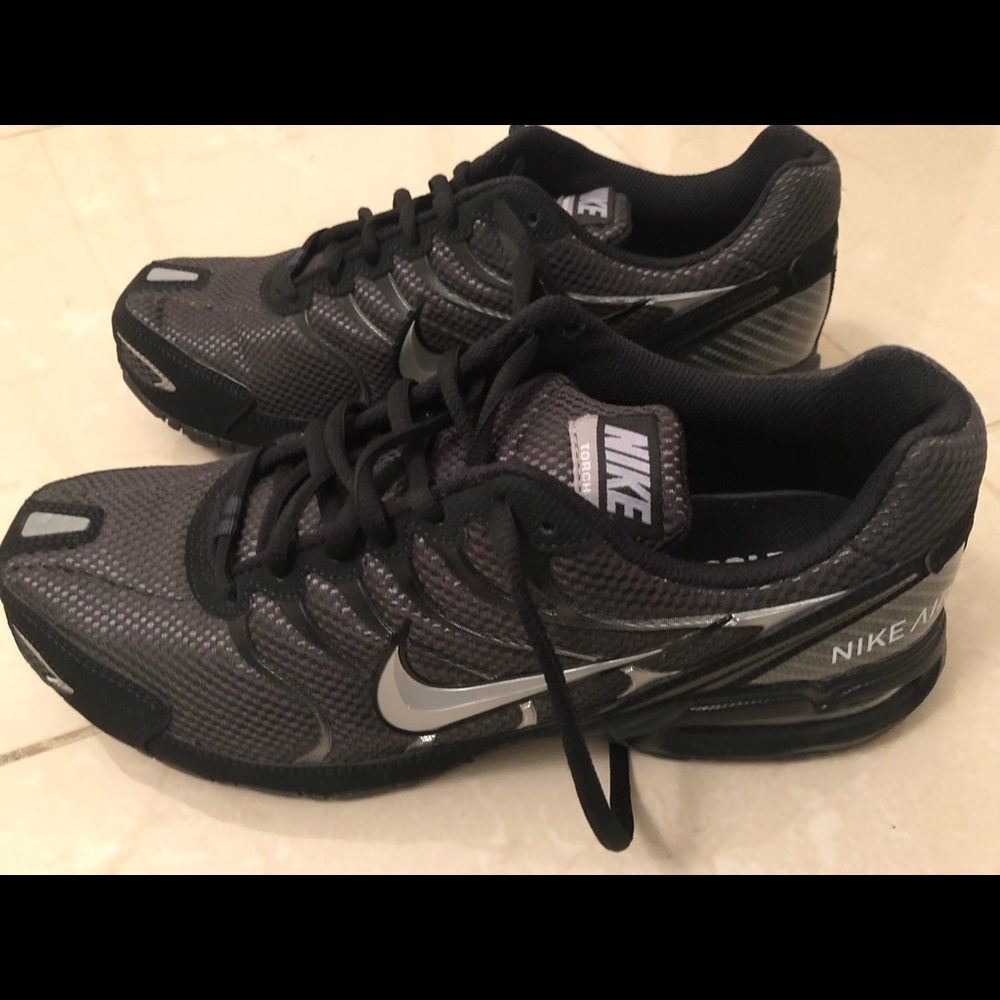 Men’s Nike air max sneaker